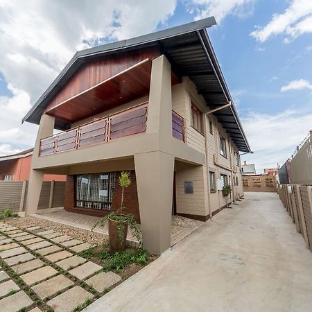 The Musafer Travel Lodge Pietermaritzburg Ngoại thất bức ảnh
