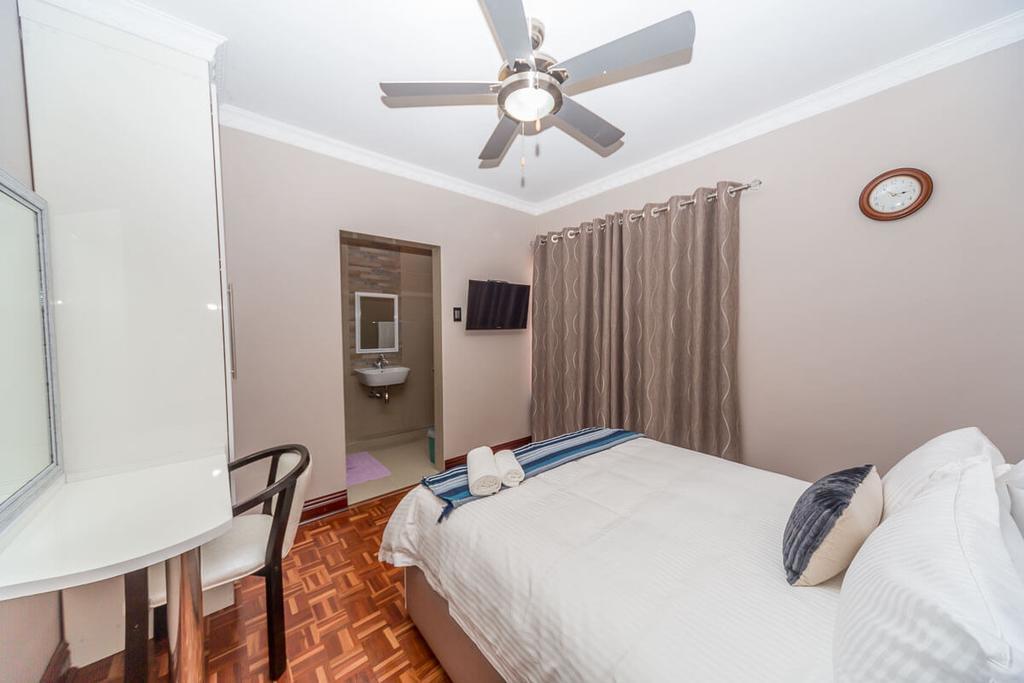 The Musafer Travel Lodge Pietermaritzburg Ngoại thất bức ảnh